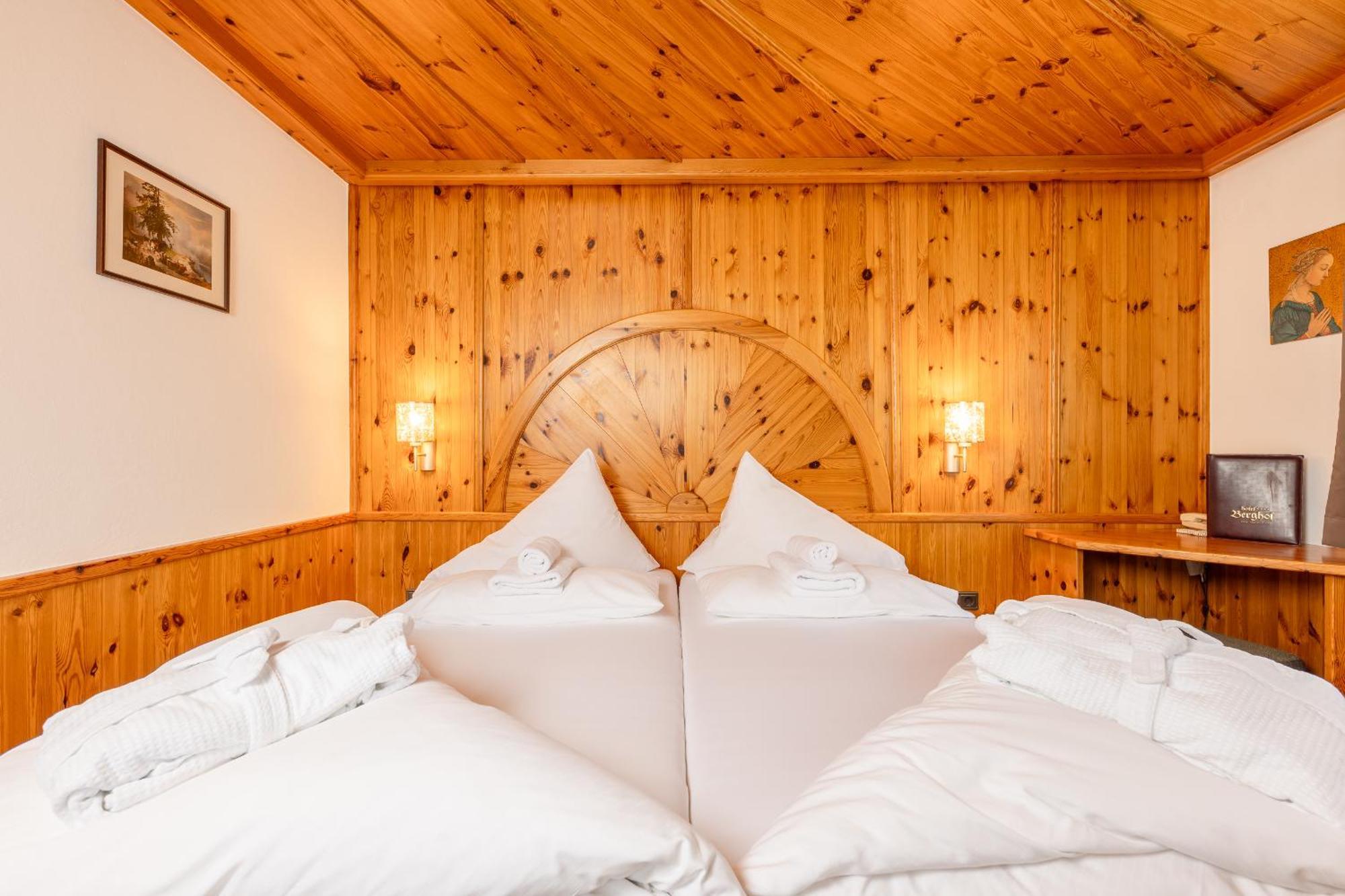 Hotel Berghof Neustift im Stubaital Esterno foto