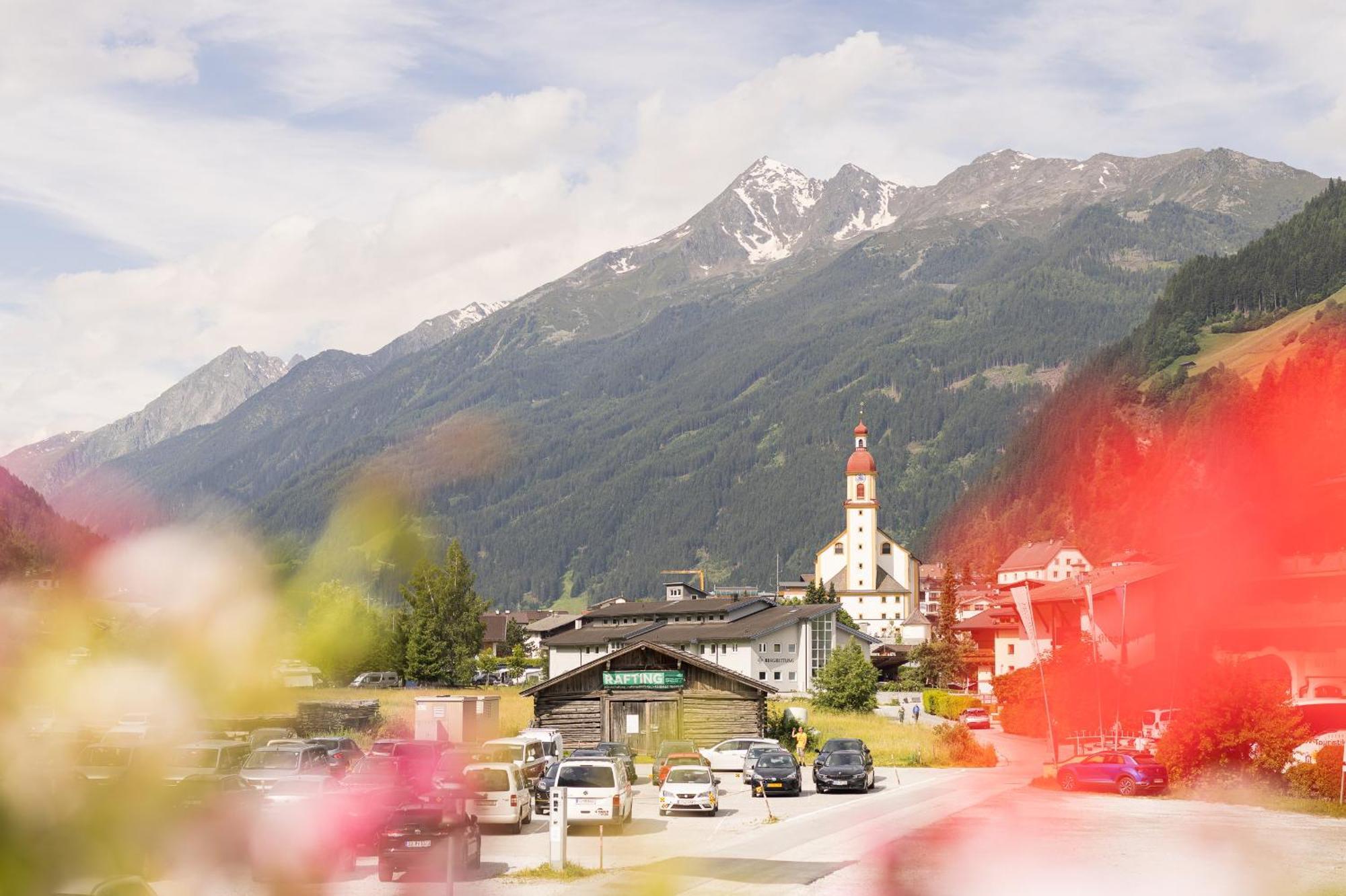 Hotel Berghof Neustift im Stubaital Esterno foto
